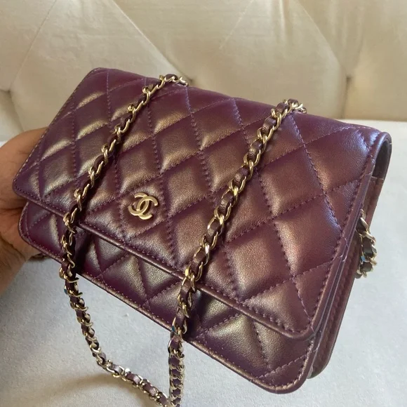 NEW🔥Chanel Iridescent WOC crossbody - Picture 5 of 13
